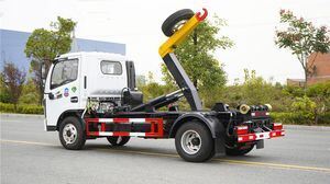 Dongfeng Hook Arm Garbage Truck for Efficient Waste Management
