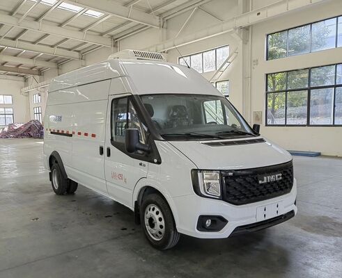 Made in China Ford 4*2 Bread Refrigerated Truck 2 Ton Freezer Truck Transport Box Truck