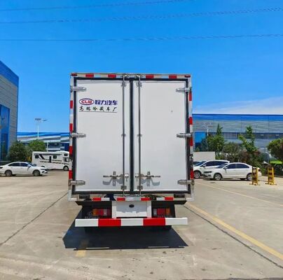 Isuzu 4X2 Refrigerated Truck for Insulated Vehicle  Food Transportation