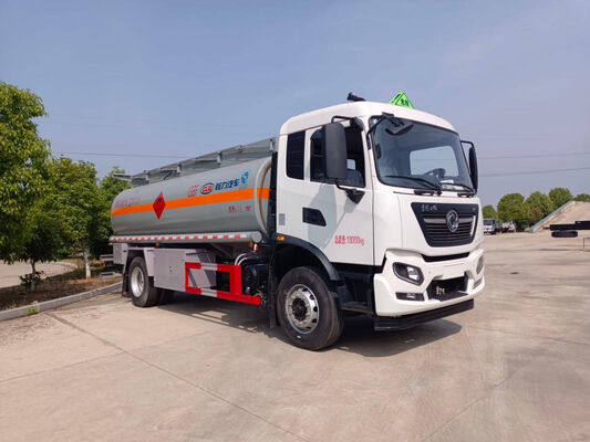 Dongfeng 4X2 8m3 Diesel Fuel Tanker Truck for Sale