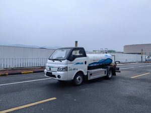 Eco-Friendly 4.5 Ton Electric Water Truck for Greening  and Landscaping Projects