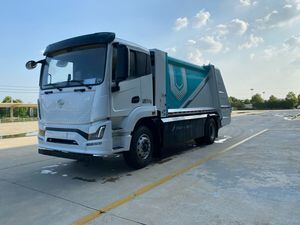 Electric New Energy 18 Ton Rear Hanging Bucket Compression Garbage Truck
