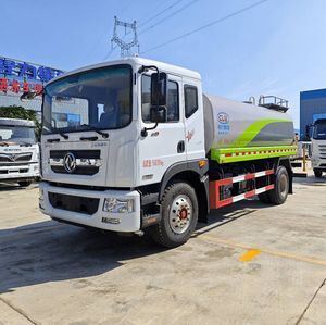 Cost-Effictive Dong Feng 4X2 Sprinkler Truck for Export