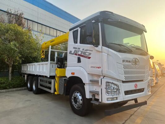 Heavy-Duty FAW 6X4 Truck with 12 ton Crane for Transport