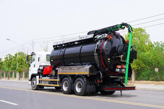 ISUZU 6X4 Septic Tank Suction Truck 22000 Liters 371HP Vacuum Sewage Truck for Efficient Waste Management